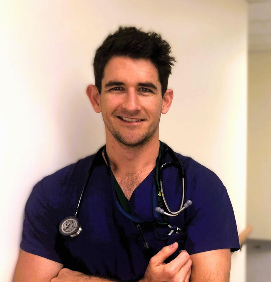 Dr Robert Henderson